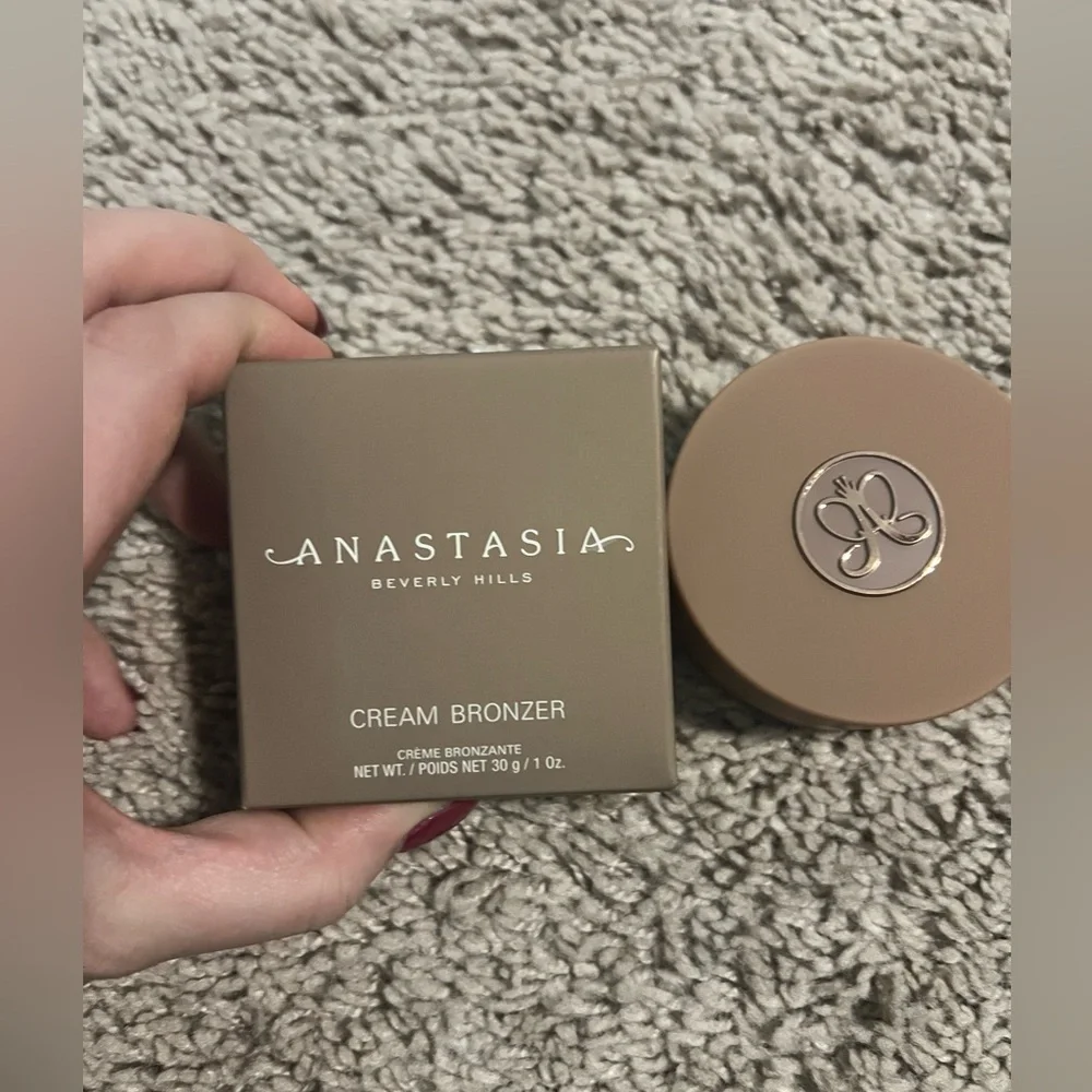 NIB Anastasia Beverly Hills Matte Contour and Sculpt Cream Bronzer in Warm Tan